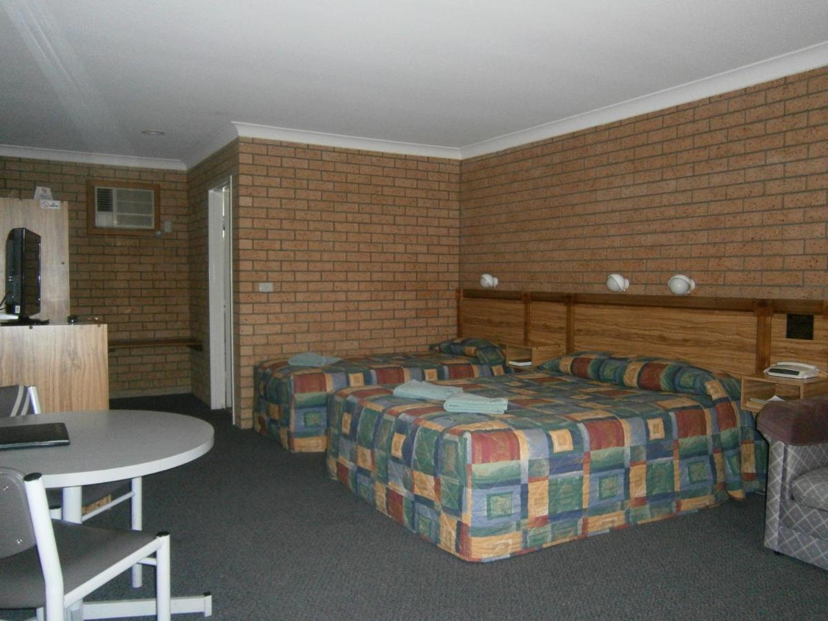 Aaron Inn Motel Narrabri Εξωτερικό φωτογραφία