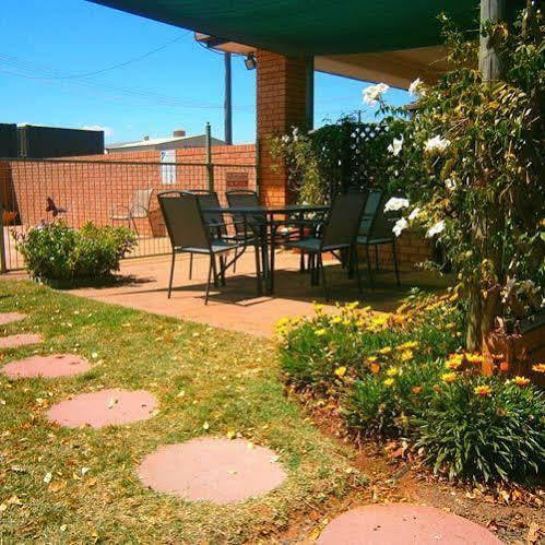 Aaron Inn Motel Narrabri Εξωτερικό φωτογραφία