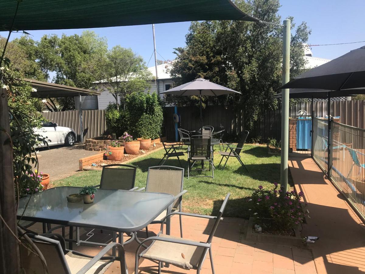 Aaron Inn Motel Narrabri Εξωτερικό φωτογραφία